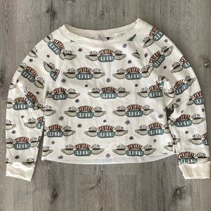 American Eagle Friends Set (includes long sleeve top and shorts)